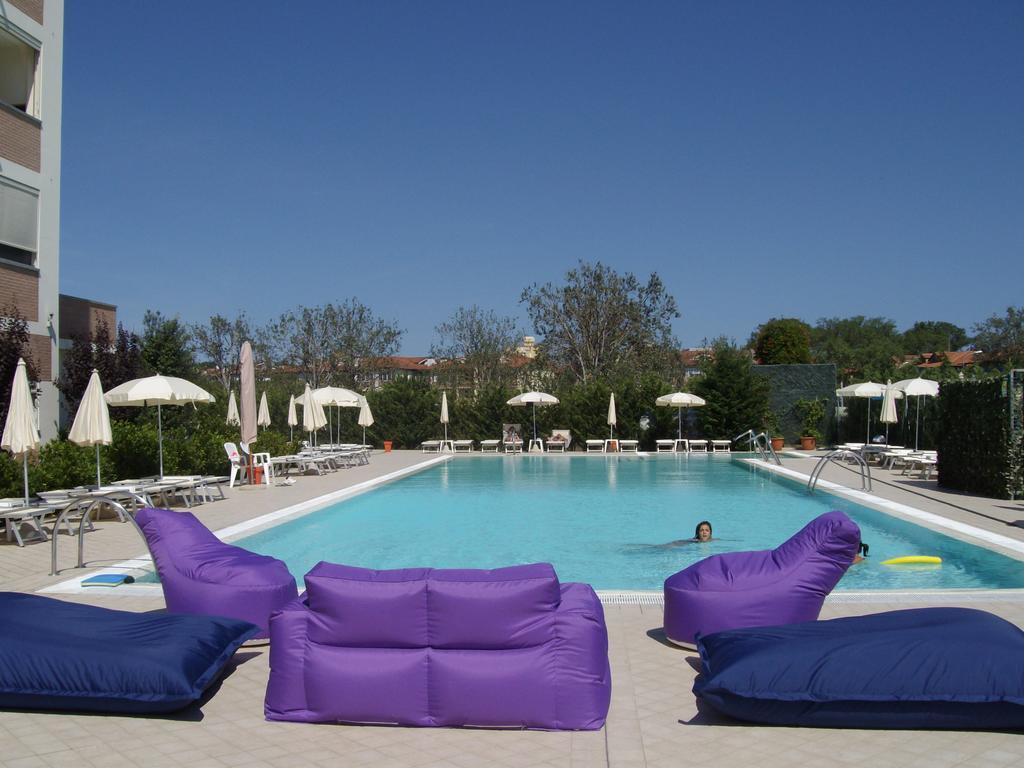 Residence Cleo Llido Degli Estensi Εξωτερικό φωτογραφία