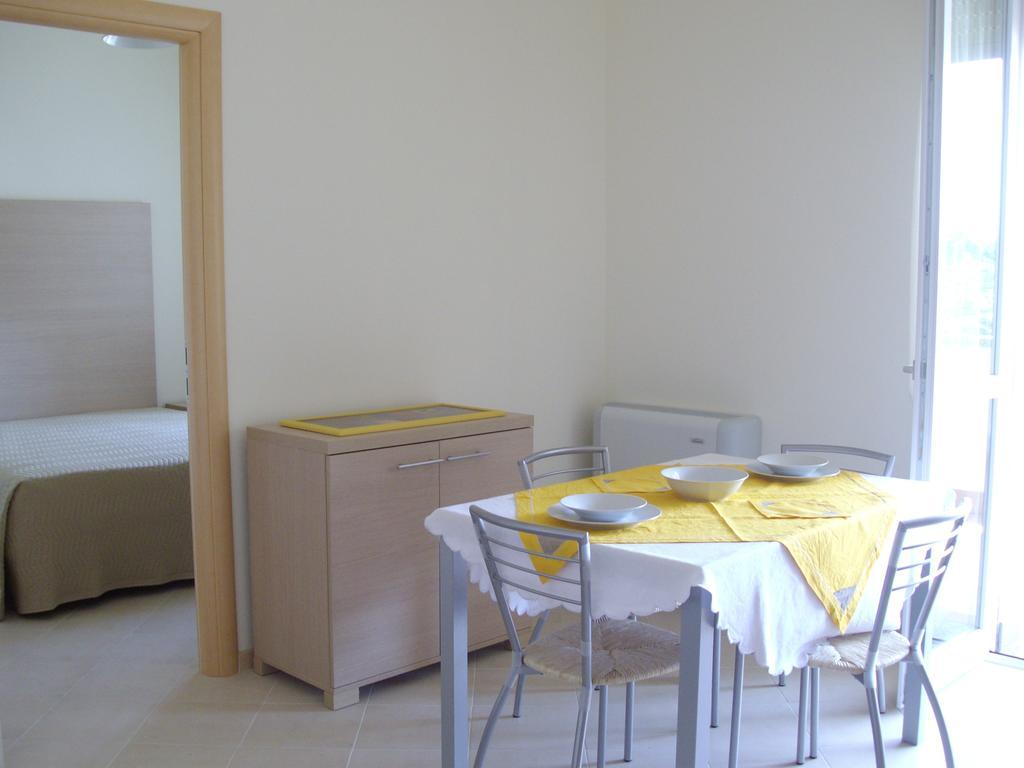 Residence Cleo Llido Degli Estensi Εξωτερικό φωτογραφία