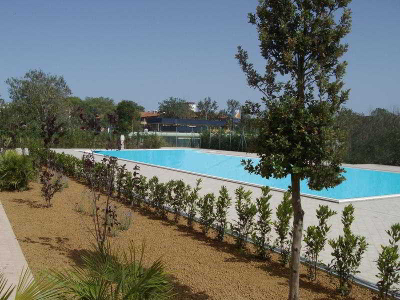 Residence Cleo Llido Degli Estensi Εξωτερικό φωτογραφία