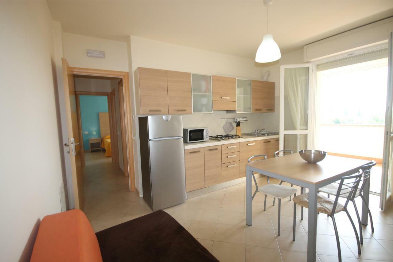 Residence Cleo Llido Degli Estensi Εξωτερικό φωτογραφία